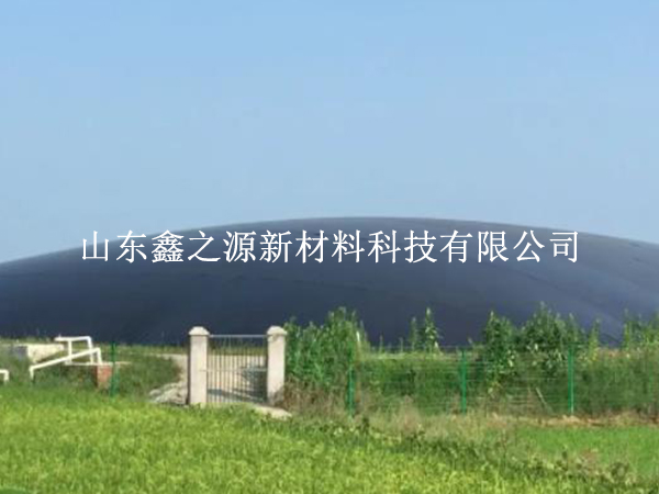 仔細(xì)檢測沼氣池黑膜滲透點(diǎn)，保障工程質(zhì)量
