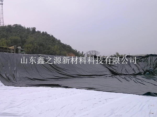 糙面養(yǎng)殖防滲膜鋪設過程中有哪些注意事項？