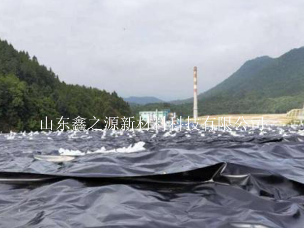 關于垃圾填埋場防滲膜的施工要求有哪些？